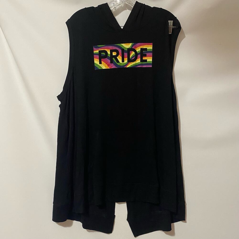Lane Bryant LIVI NWT Rainbrow Pride Hoodie Kangaroo Pocket Top Plus 22/24 2X